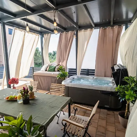 Apartament Heaven Jacuzzi & Sauna *