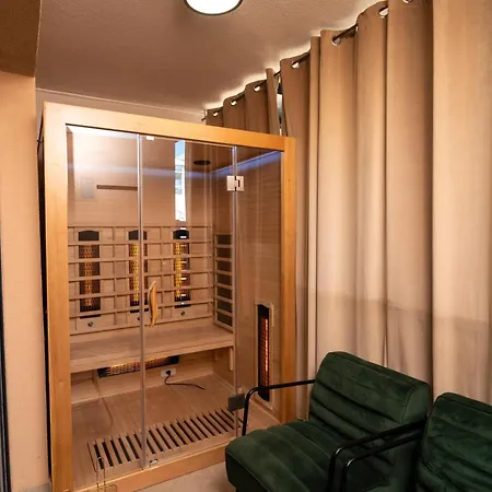 Heaven Jacuzzi & Sauna