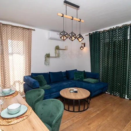 Apartament Heaven Jacuzzi & Sauna *